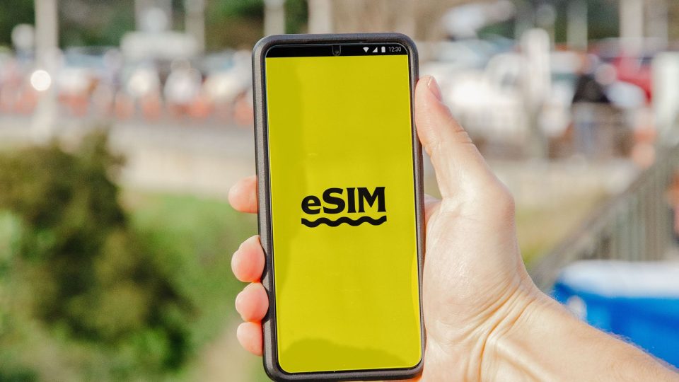 Hogyan telepítsd és aktiváld a globális eSIM-edet – global package
