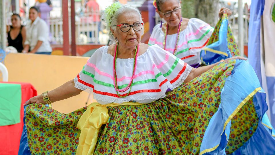 Hondurasi kultúra, ízek és gyakorlati tudnivalók látogatóknak – honduras